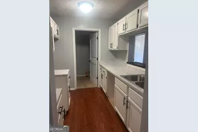 5516 Mountain Springs Circle, Stone Mountain, GA 30088 - Photo 7