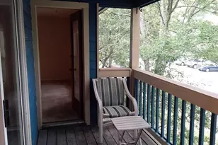 5516 Mountain Springs Cir, Stone Mountain, GA 30088 - Photo 13