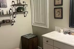 102 N Hill St, Griffin, GA 30223 - Photo 11