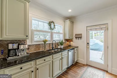 1751 Temple Avenue, Atlanta, GA 30337 - Photo 7