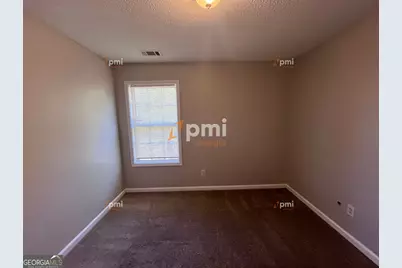 2015 Ivy Lane, Union City, GA 30291 - Photo 9