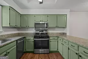 36 Doranne Ct SE, Smyrna, GA 30080 - Photo 9