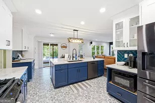 6430 N Glen Dr, Cumming, GA 30028 - Photo 5