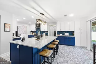 6430 N Glen Dr, Cumming, GA 30028 - Photo 7