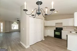 6695 Emerald Pointe Cir, South Fulton, GA 30349 - Photo 9