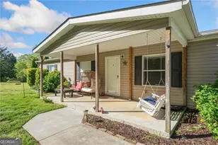 1575 Davis Rd W, Fairmount, GA 30139 - Photo 7