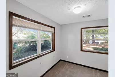 824 Post Road Circle, Stone Mountain, GA 30088 - Photo 13