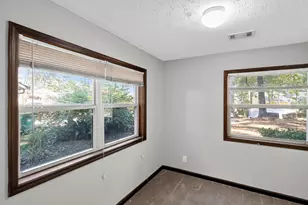 824 Post Rd Cir, Stone Mountain, GA 30088 - Photo 13