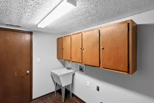 824 Post Rd Cir, Stone Mountain, GA 30088 - Photo 29