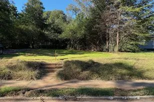 113 Park Ln, Thomaston, GA 30286 - Photo 1