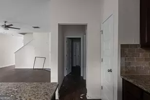 2639 Lovejoy Crossing Dr, Hampton, GA 30228 - Photo 5