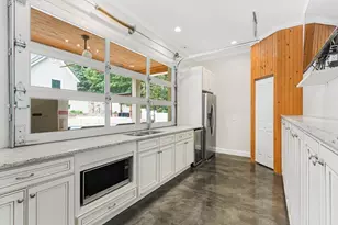 330 N Peachtree Pkwy, Peachtree City, GA 30269 - Photo 37