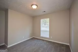 3240 Trotters Walk Cir, Snellville, GA 30078 - Photo 9