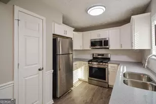 3240 Trotters Walk Cir, Snellville, GA 30078 - Photo 5