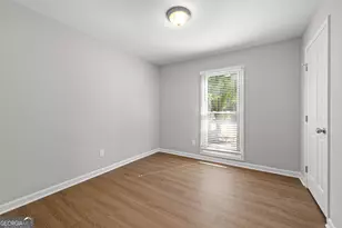 410 Freestone Dr, Newnan, GA 30265 - Photo 17