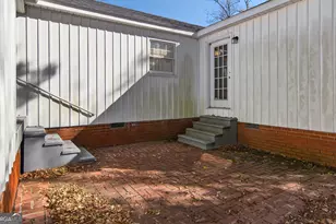127 W Stuart Ave, Lyons, GA 30436 - Photo 35