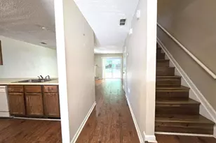 227 Quail Run, Roswell, GA 30076 - Photo 3