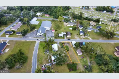 19 Martin Luther King Jr Boulevard, Hazlehurst, GA 31539 - Photo 1