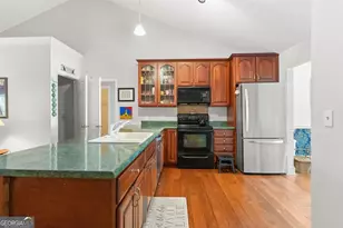 153 S Rock Island Dr, Eatonton, GA 31024 - Photo 9