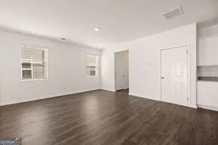 6058 Knickerbocker St, Mableton, GA 30126 - Photo 9