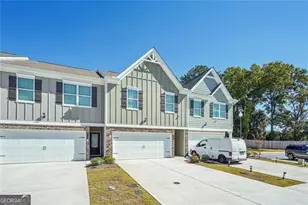 11692 Mendenhall Ct, Hampton, GA 30228 - Photo 3