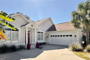 317 Commons Rd, Saint Simons, GA 31522 - Photo 1