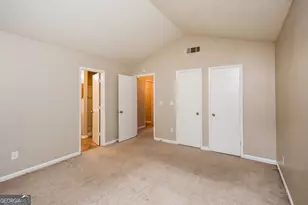 2050 Downs Pl, Lithonia, GA 30058 - Photo 9