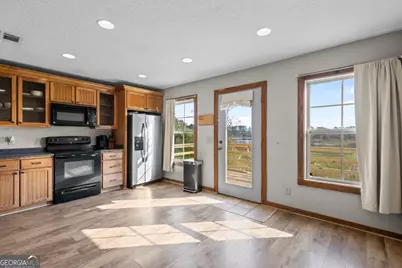 468 Lake Lannell Road, Odum, GA 31555 - Photo 9