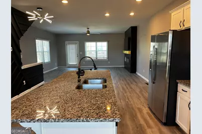 3627 Hawthorne Terrace, College Park, GA 30337 - Photo 5