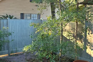 69 Hidden Lake Ct, Savannah, GA 31419 - Photo 3