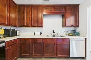 302 Arrie Dr, Byron, GA 31008 - Photo 13