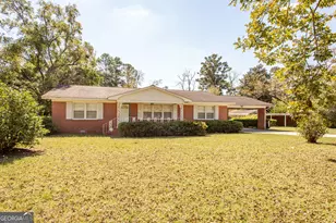 607 Linden Dr, Waycross, GA 31501 - Photo 3