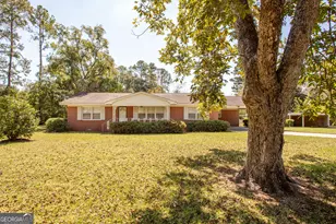 607 Linden Dr, Waycross, GA 31501 - Photo 5