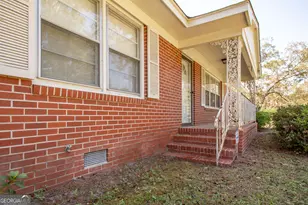 607 Linden Dr, Waycross, GA 31501 - Photo 9