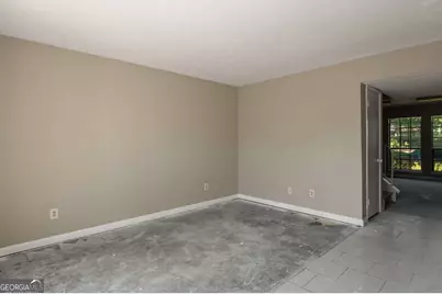 3254 Strawberry Lane, Decatur, GA 30034 - Photo 9