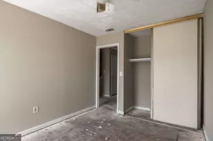 3254 Strawberry Ln, Decatur, GA 30034 - Photo 15