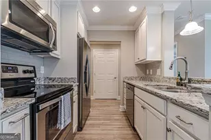 300 Johnson Ferry Road NE, Atlanta, GA 30328 - Photo 11