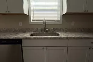 210 Charlotte Cir, Statham, GA 30666 - Photo 5