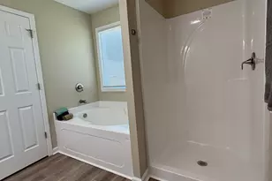 210 Charlotte Cir, Statham, GA 30666 - Photo 15