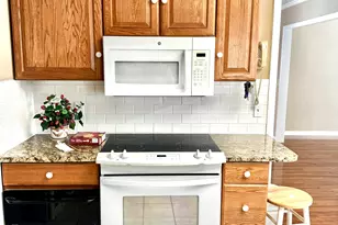 405 Preston St, Metter, GA 30439 - Photo 7