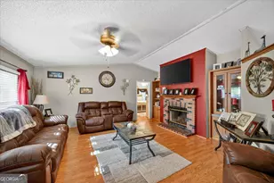 1659 Henderson Rd, Macon, GA 31217 - Photo 3