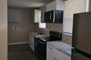 203 Vienna Cir, Fort Valley, GA 31030 - Photo 17