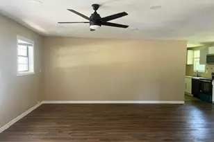 203 Vienna Cir, Fort Valley, GA 31030 - Photo 5