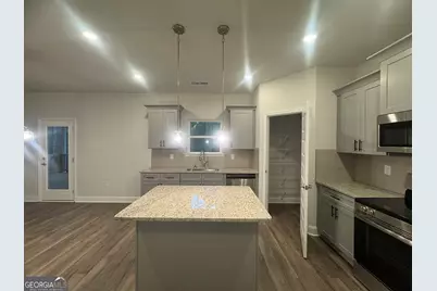 502 Walnut Creek Parkway, Pendergrass, GA 30567 - Photo 5