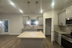 502 Walnut Crk Pkwy, Pendergrass, GA 30567 - Photo 5