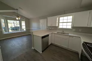 105 Wedgewood Walk, Griffin, GA 30223 - Photo 9