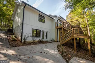 250 Harbor Heights Cir, Lavonia, GA 30553 - Photo 9