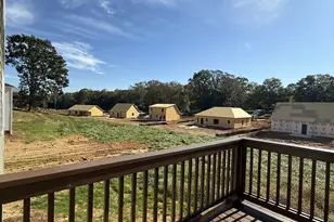 190 Charlotte Cir, Statham, GA 30666 - Photo 17