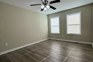 190 Charlotte Cir, Statham, GA 30666 - Photo 7