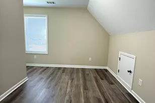 190 Charlotte Cir, Statham, GA 30666 - Photo 13